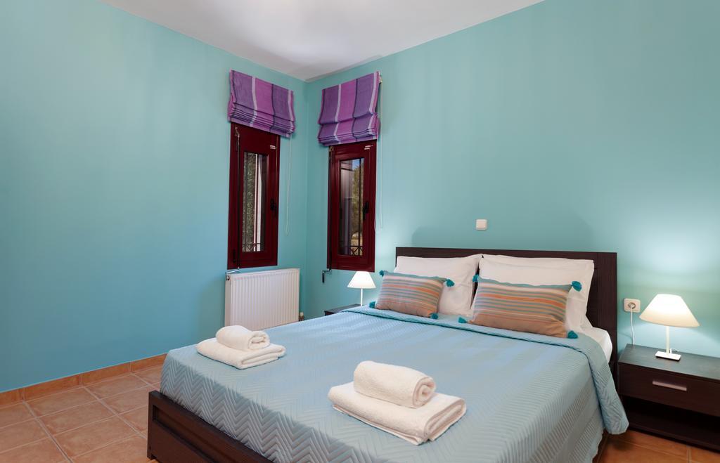 Evalexia Villa - Luxury Villa With Private Pool Near Laganas Perfect For Groups By Villa Mana Gers Kalamaki  Exterior photo